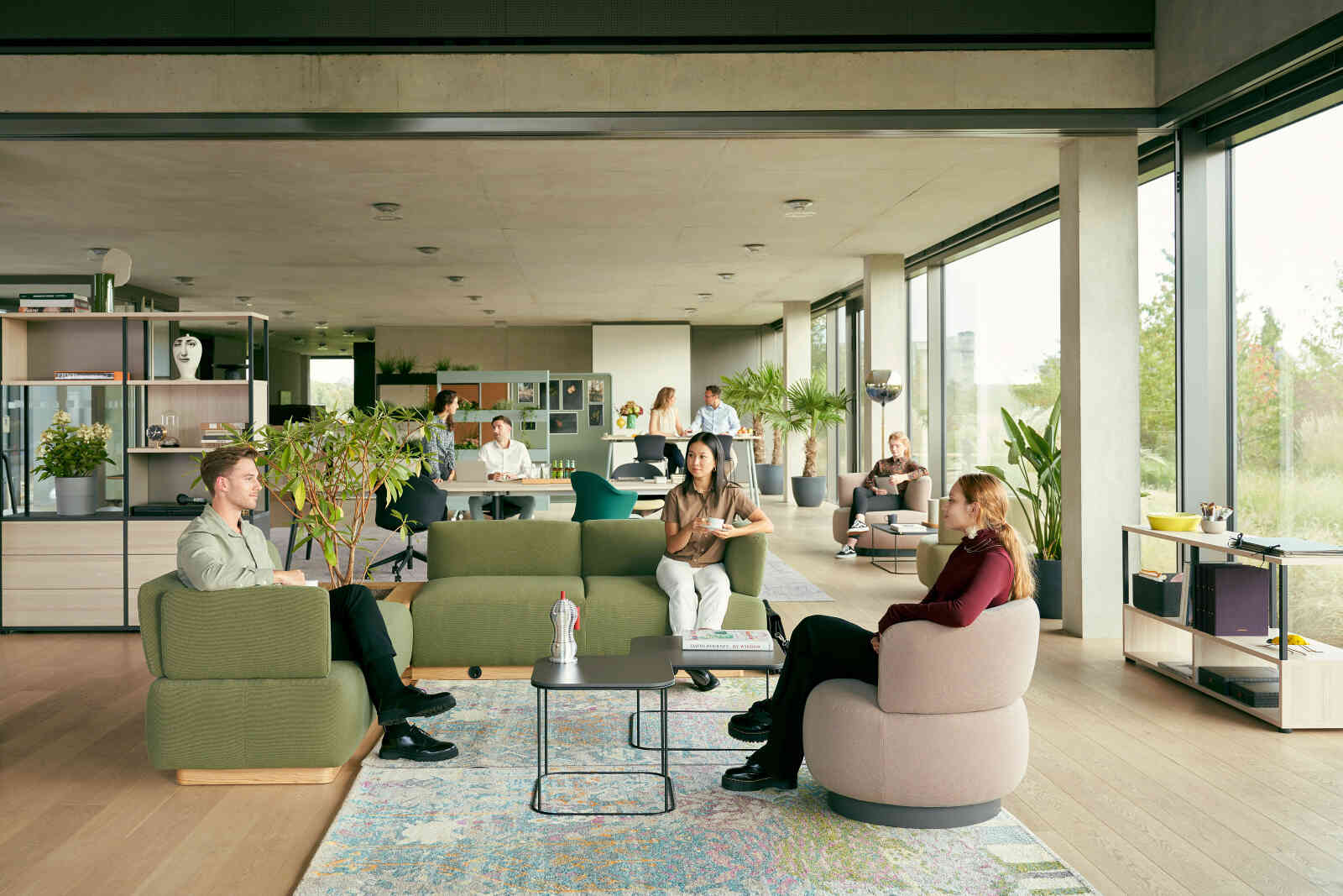 Soft seating w biurze: więcej niż wygoda. Jak stworzyć przestrzeń, w której chce się pracować?